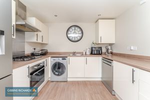 Kitchen- click for photo gallery